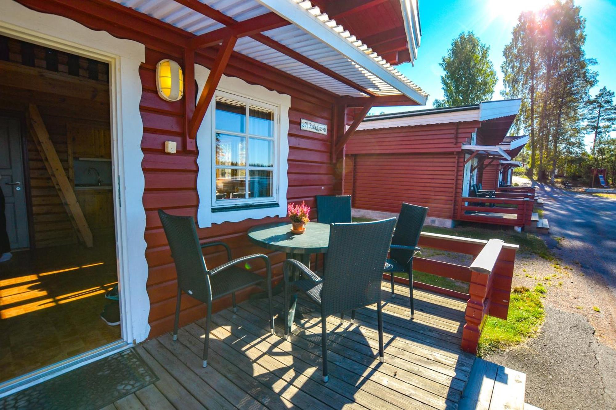 Arjaeng Camping & Stugor Sommarvik 客房 照片